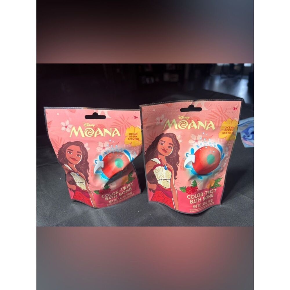 2 New Disney Moana Color-Twist Bath Bomb - Pink, Red, Teal
